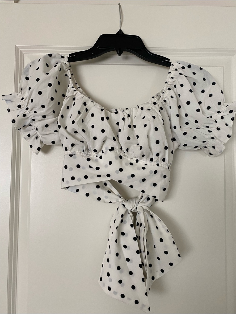 Lyaner Ruffle Polka Dot Crop Top size L